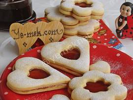 Linzer Kurabiye (Marmelatlı Kurabiye)